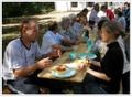 Beszélgetés "tatárszentgyörgyi ismerősök" között