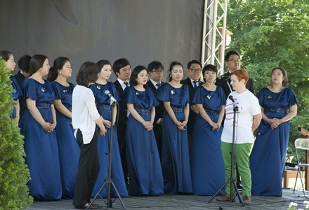 az „Immanuel Mission Choir” kórus 